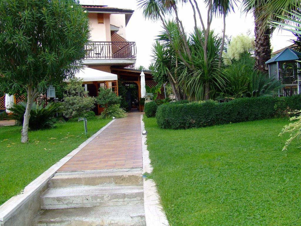 Ciao Ciao Roma Bed & Breakfast Bagian luar foto