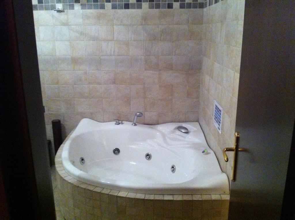 Ciao Ciao Roma Bed & Breakfast Ruang foto